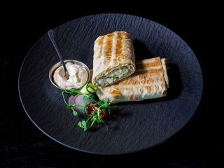 Лаваш з бринзою