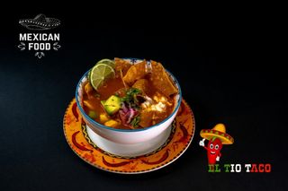 Sopa azteca con pollo