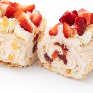 Меренговий рулет