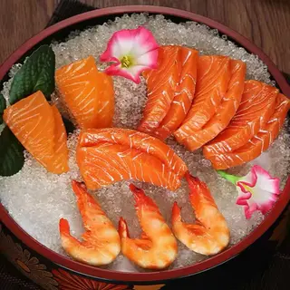 Mixed Sashimi Bowl 15 pcs