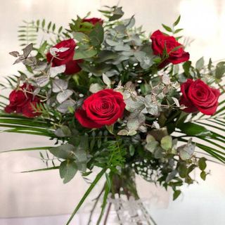 Ramo 6 rosas rojas extra  (foto orientativa)