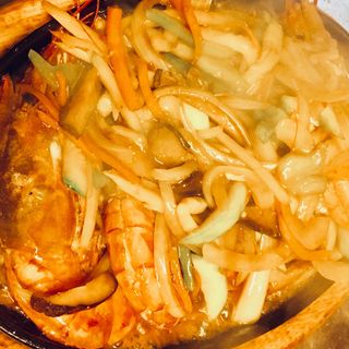 Camarão Tigre no Prato de Ferro com Molho Especial