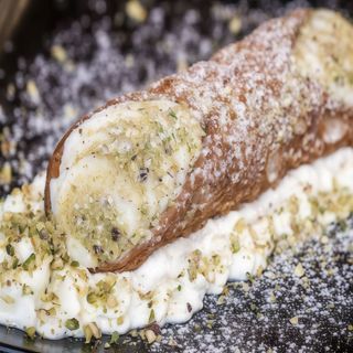cannolo siciliano