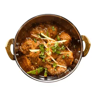 52. Pollo Con Salsa De Pimienta Roha Y Verde Con Cebolla