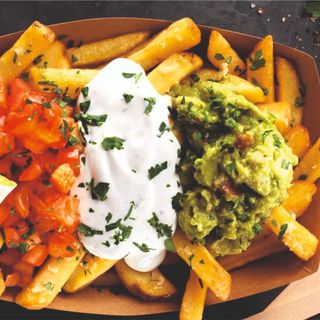 Patate fritte vegan con tre salse