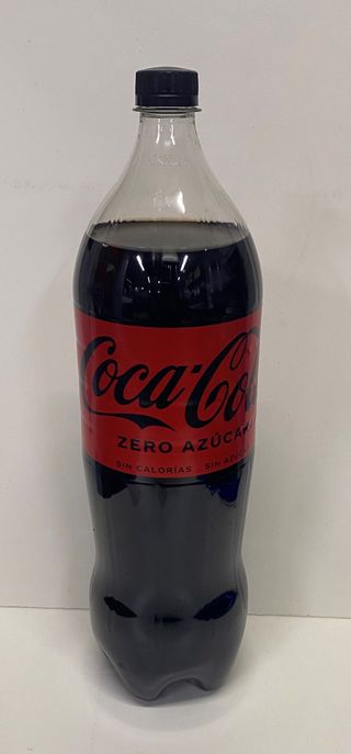 Botella de 2 L de Coca Cola zero
