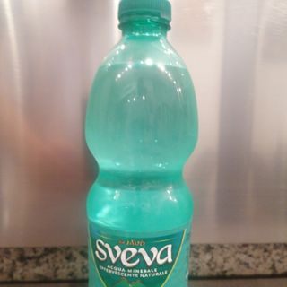 Acqua frizzante Sveva 50 cl