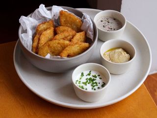 Деруни з діп-соусами (200g)