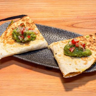 QUESADILLA FLOR DE CALABAZA