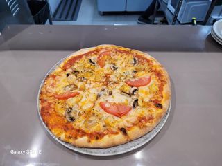 Pizza Especial De La Casa