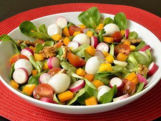 Salade Russe et Œufs de Caille frits