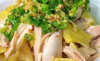 111. Pollo all'olio all'erba cipollina