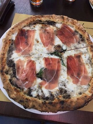 Pizza tartufo
