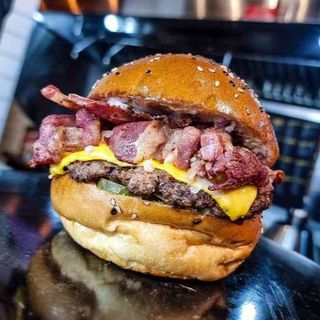 AMERICAN 5X BACON CHEESEBURGER 310 gr