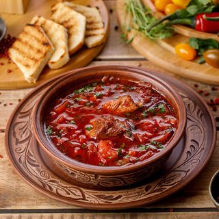 Borș cu Costițe de Porc