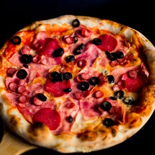 Pizza Quattro Carni Ø 45cm