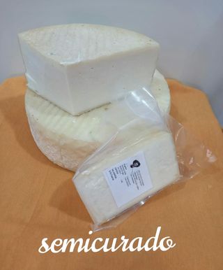 Queso Semicurado De Cabra