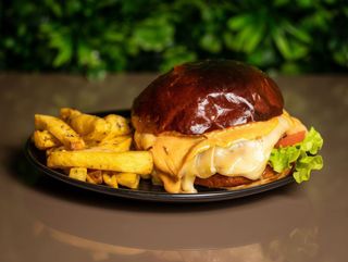 Hamburguesa La Poderosa