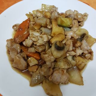 93. Pollo Con Almendras