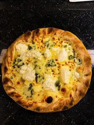 Pizza Quattro Formaggi
