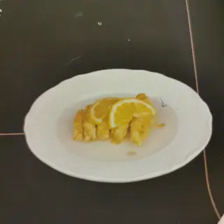 223. Pollo En Salsa De Limón