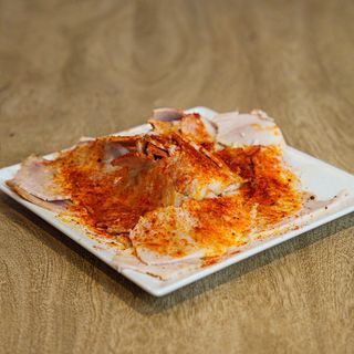 Tabla De Pata Asada Con Aceite Y Pimentón De La Vera