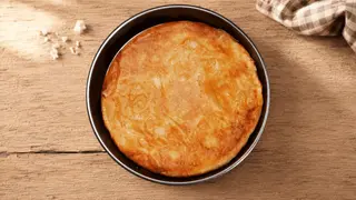 Burek - cela tepsija