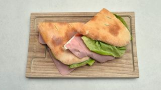 Sendvič sa goveđom pršutom