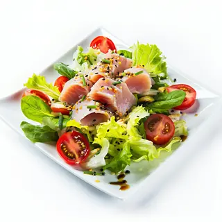 Ensalada De Tomate Y Atún