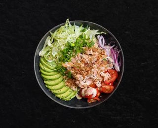 POKE BOWL ŁOSOŚ GRILL