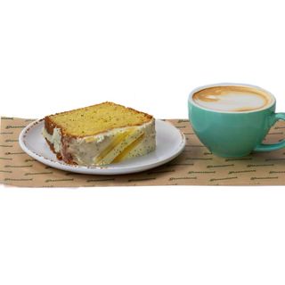 Combo de café + plumcake