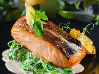 Стейк з лосося (280g)