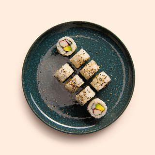 112. Uramaki California surimi (8 uds.)