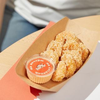 Креветки Кріспі з соусом Шрірача Айолі