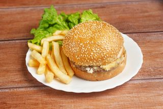 Burger 120g i pomfrit