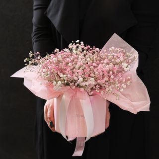 Композиція з гіпсофіли у рожевому кольорі