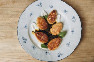 Сирники з маракуєю та сиром Лабне (180г)