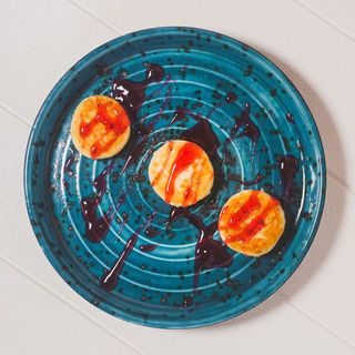 Сирники з ваніллю та журавлиним соусом (200 г)