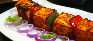 პანერი ტიკკა შასლიკი Paneer Tikka