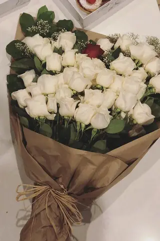 თეთრი ვარდები და გიფსოფილა