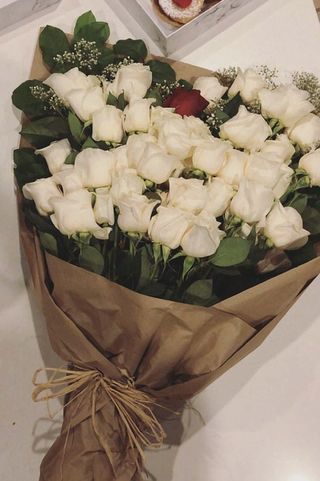 თეთრი ვარდები და გიფსოფილა