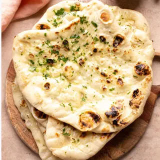 Tandoori Butter Naan (Тандури Наан c Масло)
