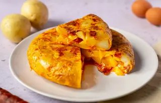Tortilla Con Chorizo