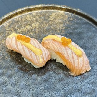 Aburi Salmón (1p)