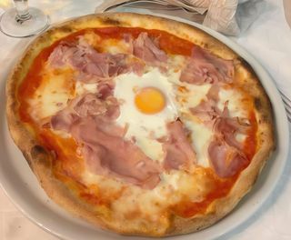 Pizza Bismark