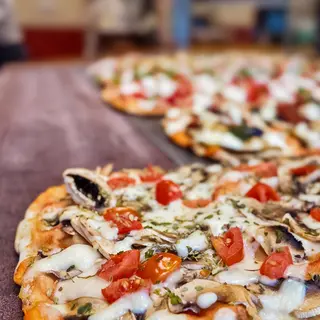 Pizza Contadina (Media)