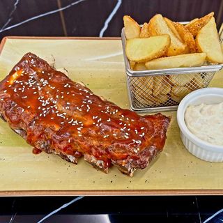 Coaste porc cu sos bbq