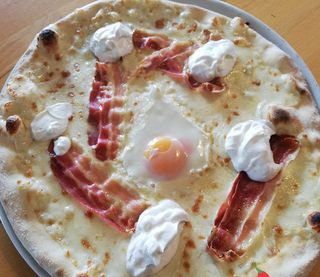 Mala Pizza Carbonara