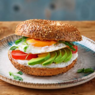 Bagel Avocado