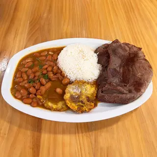 Menestra Con Carne
